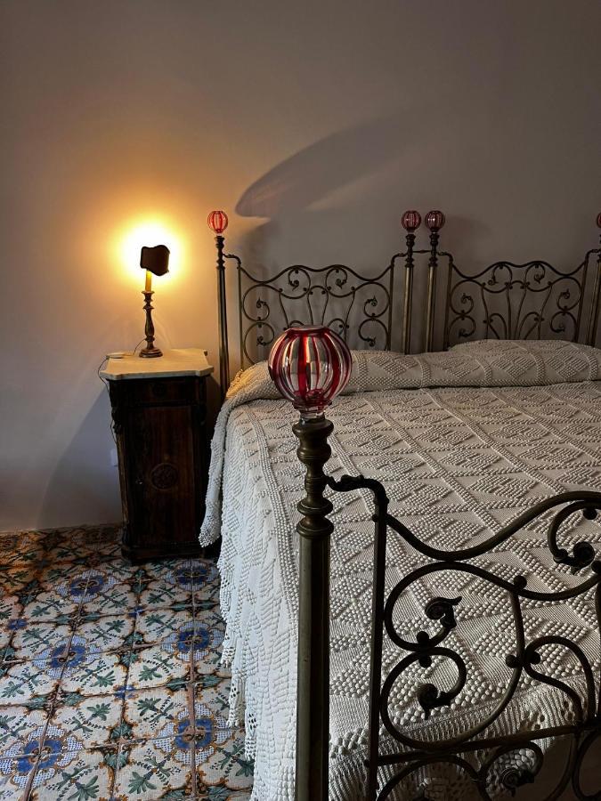 Bed and Breakfast Palazzo Triolo - Dimora Di Charme Corleone Exterior foto